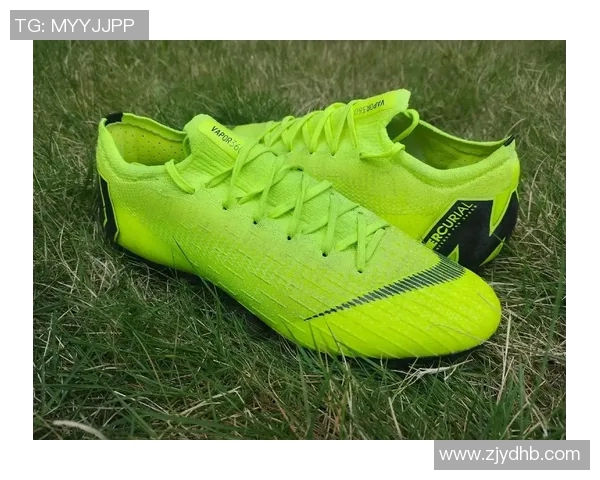 球星被质疑穿假足球鞋引发热议网友讨论真假辨别方法